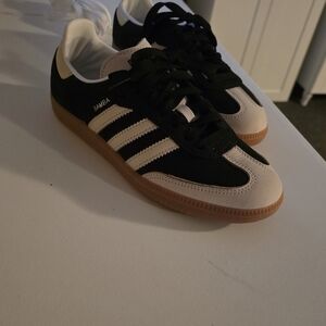 adidas White Low-Top Sneakers with Black Accents